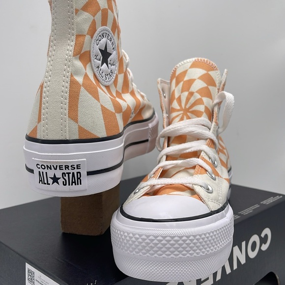 Converse WMNS A10010C CTAS LIFT HI
ORANGE CANDY/WHITE/BLACK A10010C Platforms - Picture 8 of 16